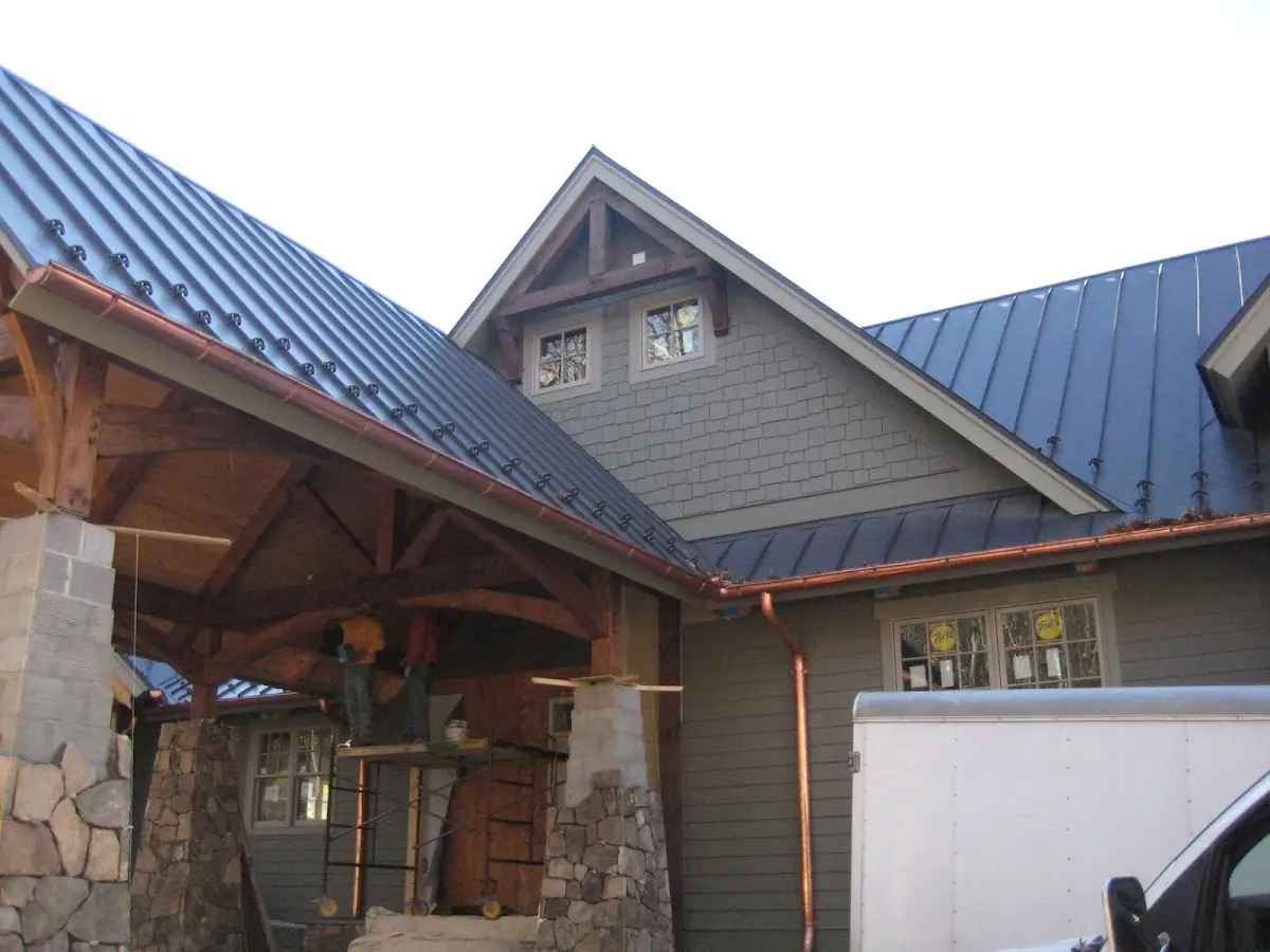 Craftsman Roofing team delivering quality roofing work in Anoka